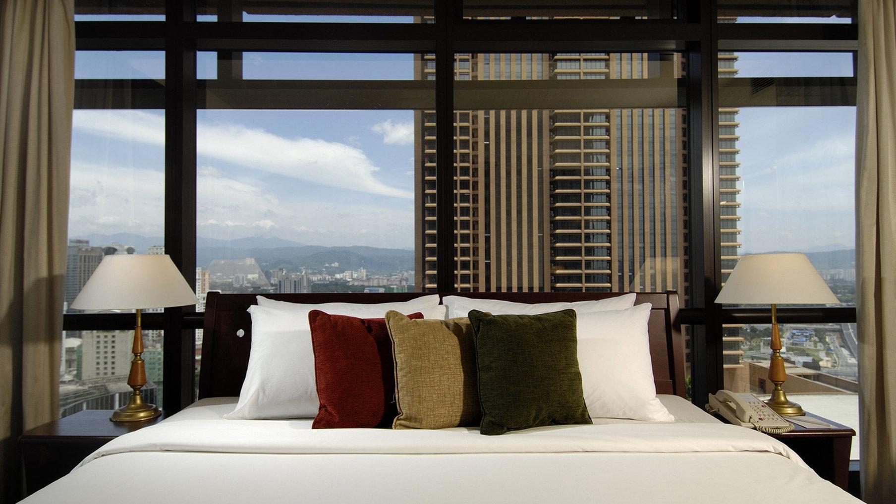 Berjaya Times Square Hotel, Kuala Lumpur Kültér fotó A bedroom at the hotel